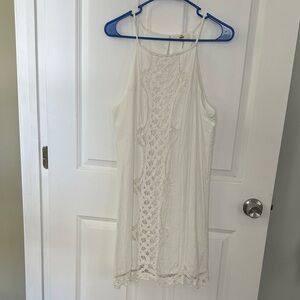 Entro White Lace Midi Dress